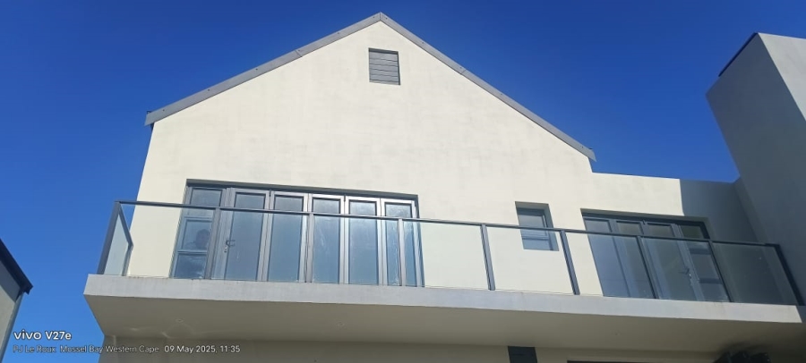 3 Bedroom Property for Sale in Hartenbos Central Western Cape